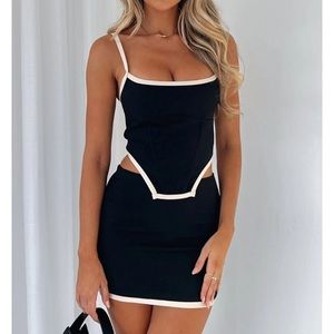 WHITEFOX BLACK WHITE SKIRT SET
